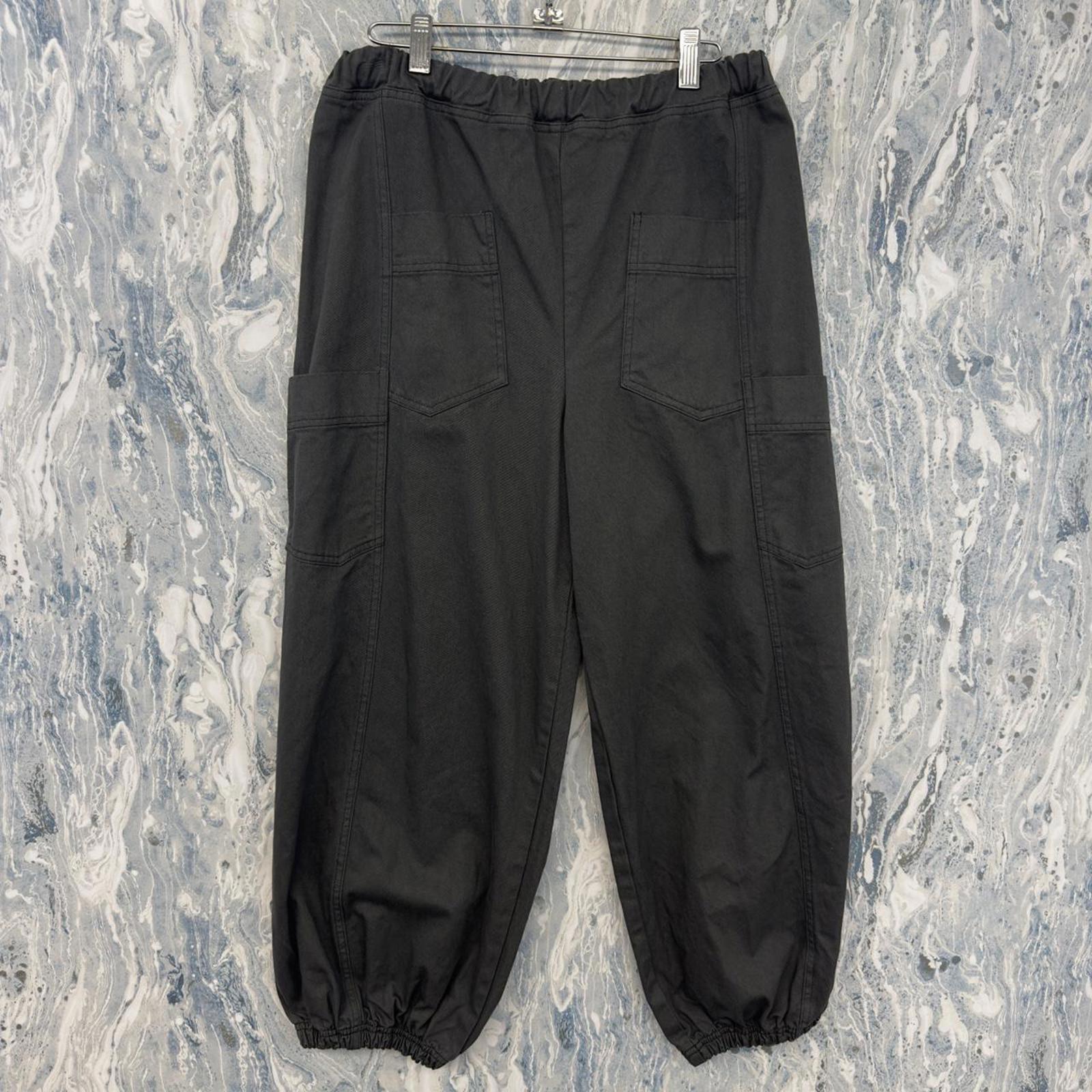 Designer Cynthia Ashby Casual Black Cargo Pants (S)